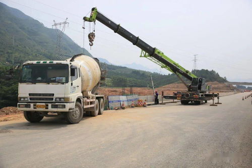 全力以赴推進(jìn)賀巴高速建設(shè) 確保如期建成通車(chē)