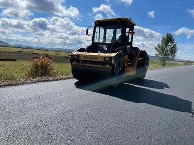 烏奴耳至塔爾氣段公路路面改造工程有序推進(jìn) 已完成計(jì)劃投資80%