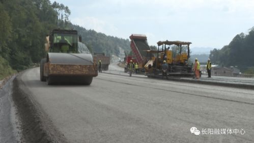 12月底前主體工程竣工，公路與路面工程將完工