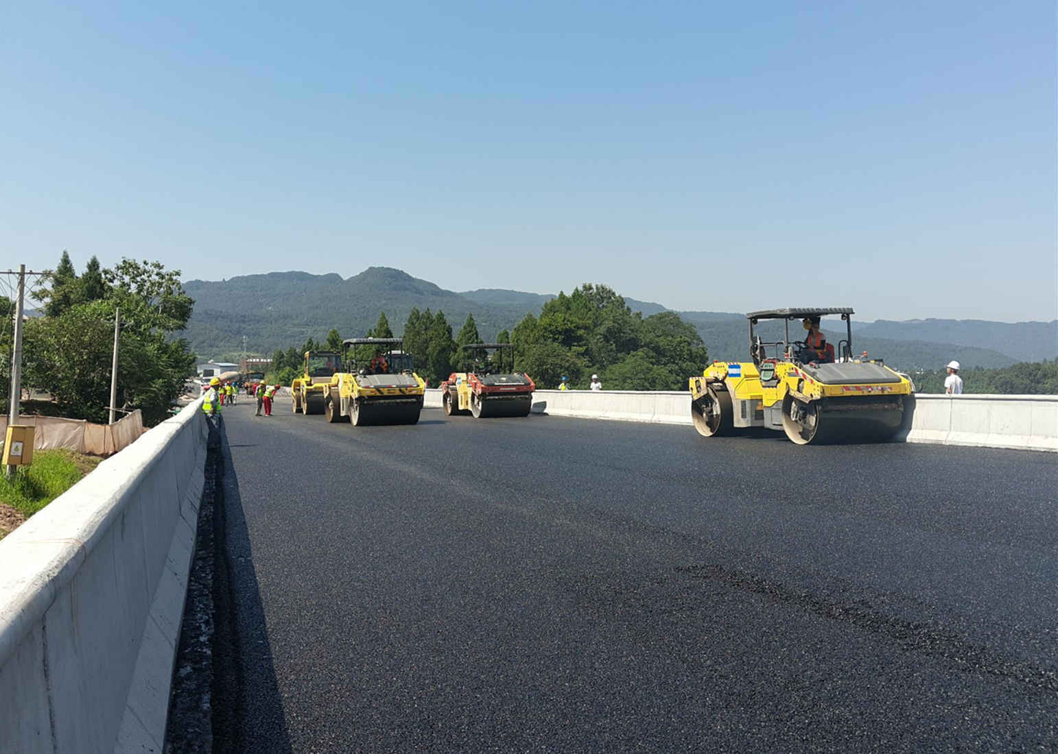 公路與路面工程 從施工到養(yǎng)護(hù)的全面解析