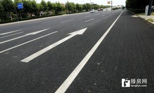 滕州北辛路道路提升工程進展順利，5300米路段路面復(fù)鋪與標線完工